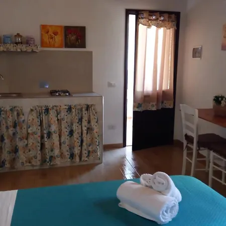 度假居 Le Casette Di Simona 兰佩杜萨